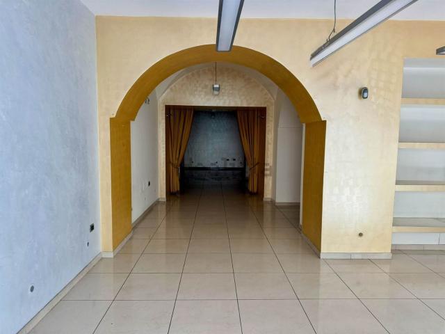 Locale Commerciale in affitto a Scordia, Sicilia