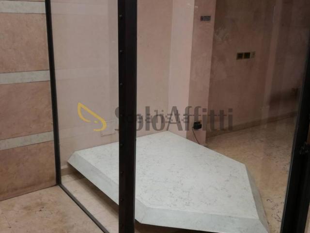 Locale Commerciale in affitto a Città Nuova-Barriera Nuova-San Vito-Città Vecchia, Villa Opicina