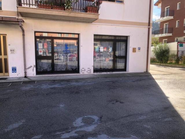 Locale Commerciale in affitto a Marche, Ascoli Piceno