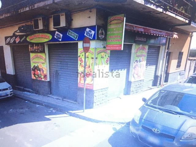 Locale Commerciale in affitto a Monte Po-Nesima-San Leone-Rapisardi, Catania