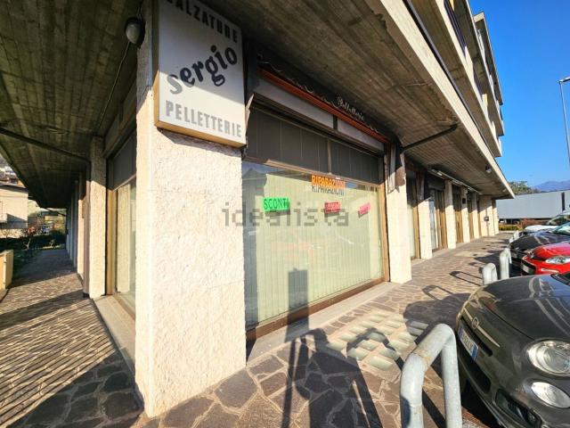 Locale Commerciale in affitto a Rova, Gazzaniga