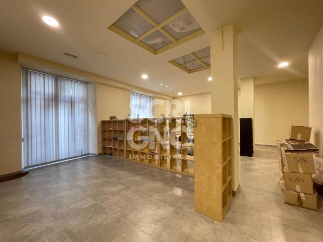 Locale Commerciale in affitto a Pistoia, Toscana