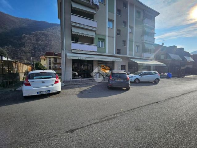 Locale Commerciale in affitto a Comunità montana della valle Trompia, Sarezzo