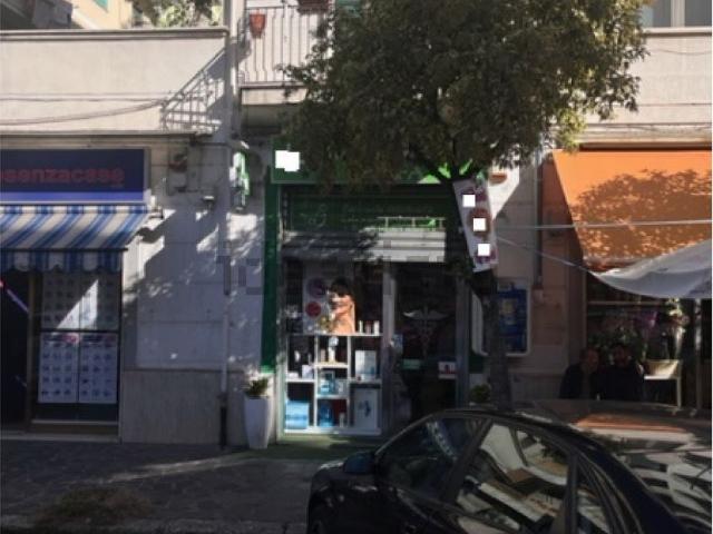 Locale Commerciale in affitto a Popilia, Calabria