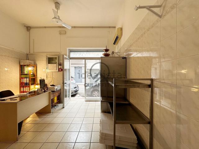 Locale Commerciale in affitto a Puglia, Barletta-andria-trani