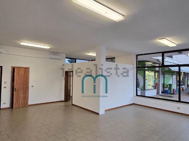 Locale Commerciale in affitto a Mirano, Veneto