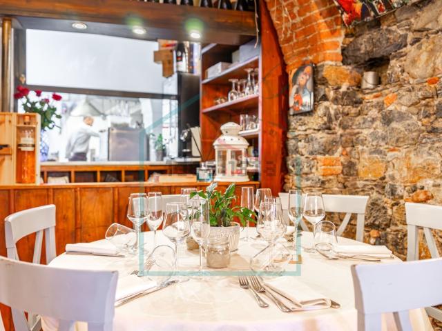 Locale Commerciale in affitto a Lerici, Liguria