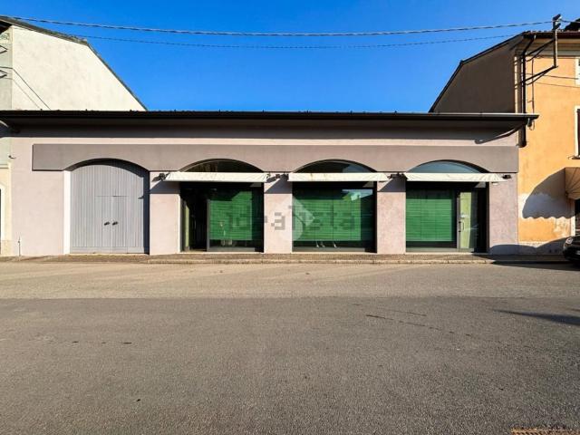 Locale Commerciale in affitto a Verolavecchia, Lombardia
