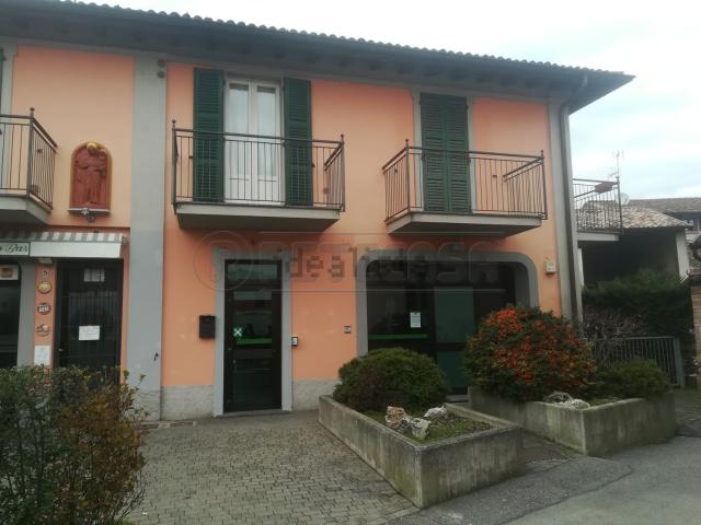 Locale Commerciale in affitto a Campagnola Cremasca, Lombardia