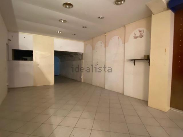 Locale Commerciale in affitto a Unione dei Comuni Circondario dell'Empolese Valdelsa, Montelupo Fiorentino