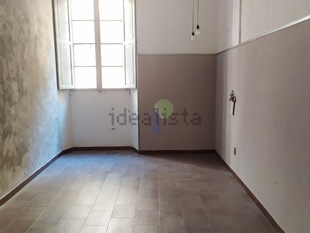 Locale Commerciale in affitto a Livorno, Toscana