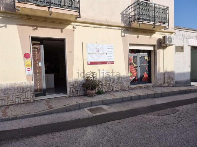 Locale Commerciale in affitto a Santa Maria, Calabria