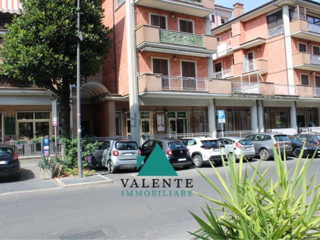 Locale Commerciale in affitto a Roma Capitale, Lazio