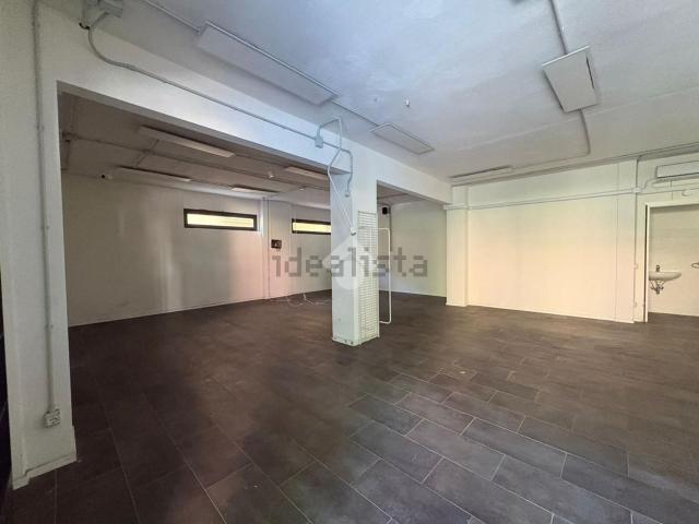 Locale Commerciale in affitto a Sampierdicanne, Chiavari