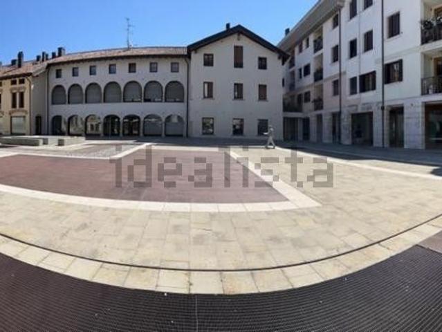 Locale Commerciale in affitto a Spilimbergo, Friuli-Venezia Giulia