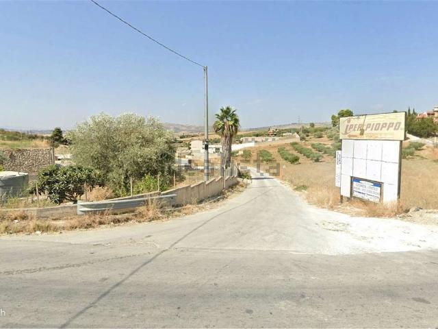 Locale Commerciale in affitto a Favara, Sicilia