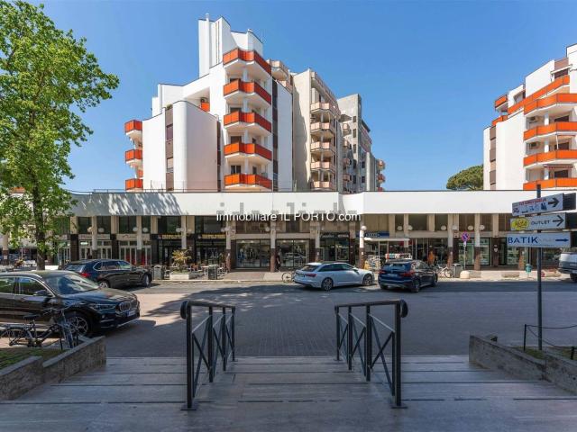 Locale Commerciale in affitto a Comacchio, Reggio Emilia