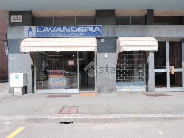 Locale Commerciale in affitto a Alessandria