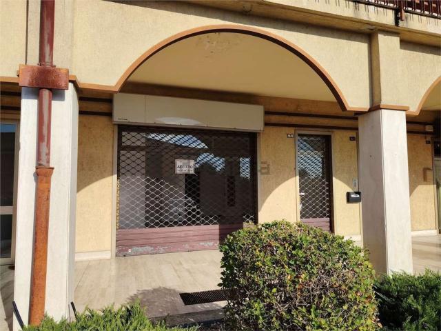 Locale Commerciale in affitto a Piemonte, Torino