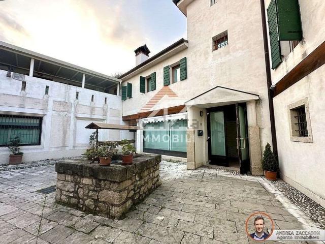 Locale Commerciale in affitto a Miane, Veneto