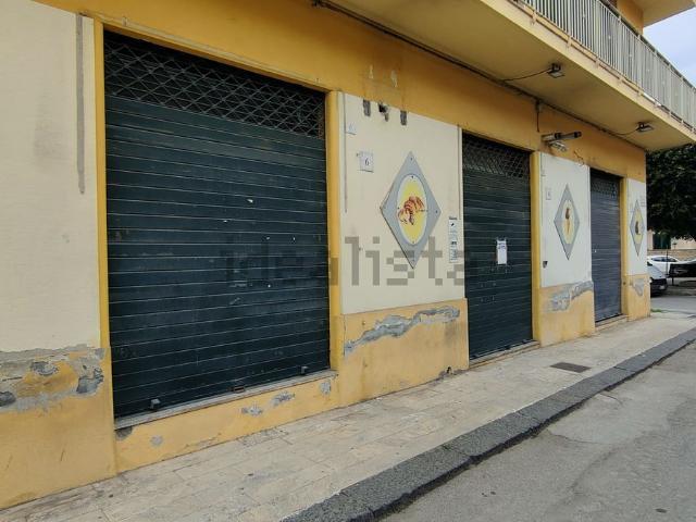 Locale Commerciale in affitto a Militi, Barcellona Pozzo Di Gotto