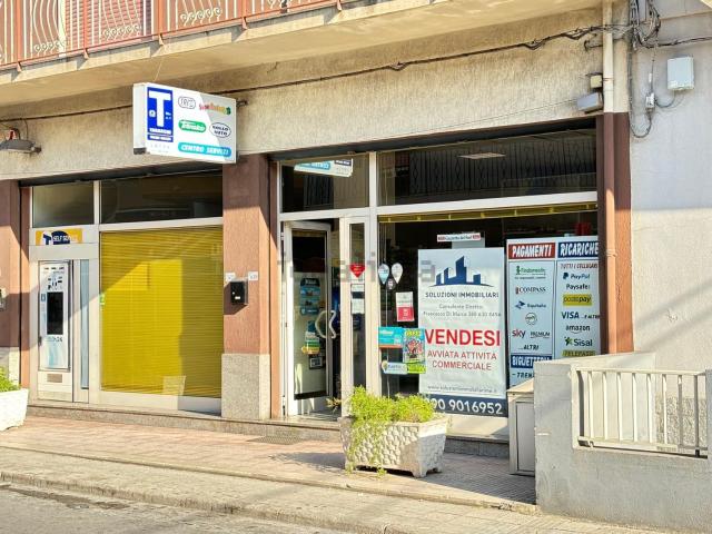 Locale Commerciale in affitto a Due Torri, Rometta