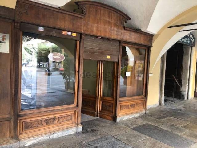Locale Commerciale in affitto a Centro Storico, Piemonte