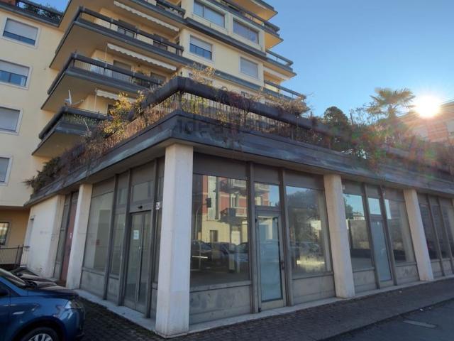Locale Commerciale in affitto a Vernato, Piemonte