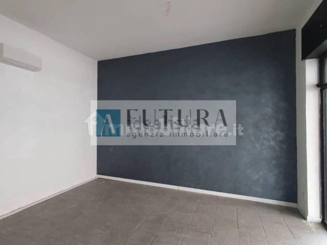 Locale Commerciale in affitto a San Biagio, Vicenza