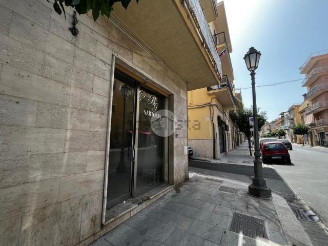 Locale Commerciale in affitto a Bagheria, Sicilia