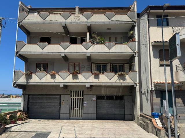 Locale Commerciale in affitto a Terme Vigliatore, Sicilia