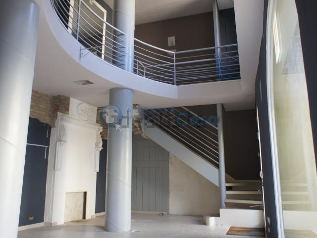 Locale Commerciale in affitto a Corso Nord, Ravenna