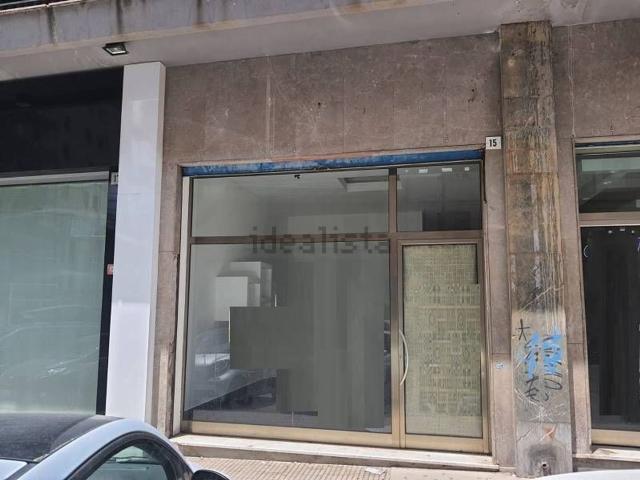 Locale Commerciale in affitto a Quartiere Provvidenza, Caltanissetta
