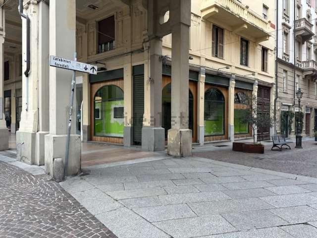 Locale Commerciale in affitto a Piemonte, Alessandria