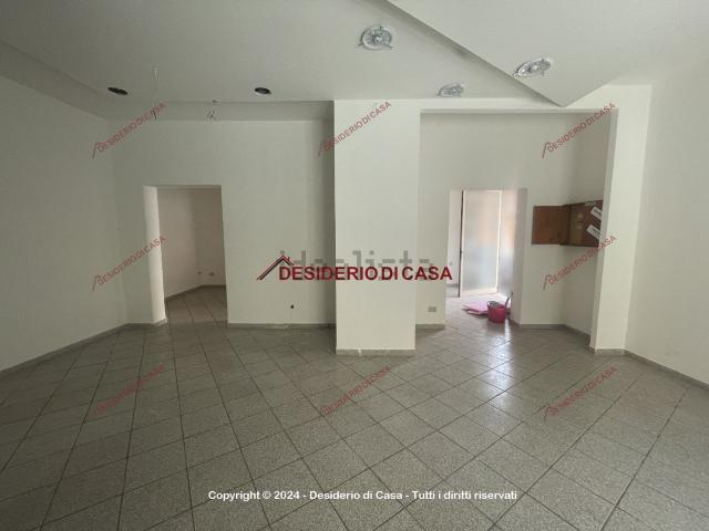 Locale Commerciale in affitto a Cinisi, Sicilia