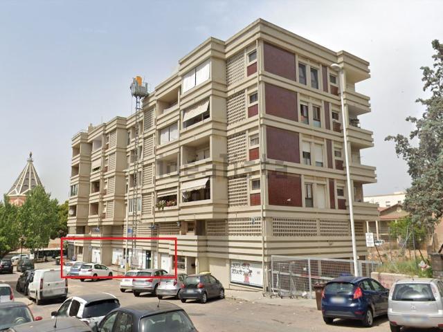Locale Commerciale in affitto a San Michele, Cagliari