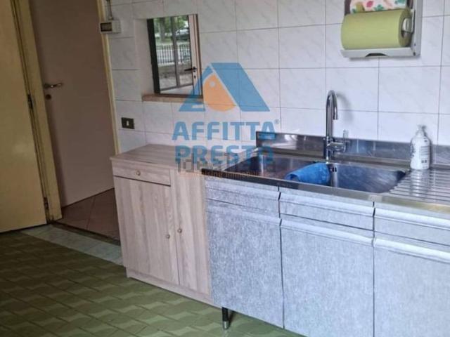 Locale Commerciale in affitto a Unione dei Comuni Circondario dell'Empolese Valdelsa, Cerreto Guidi
