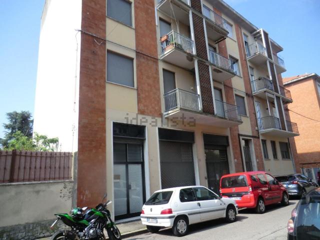 Locale Commerciale in affitto a Centro cittadino, Ferrara