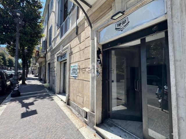 Locale Commerciale in affitto a Roma Capitale, Lazio