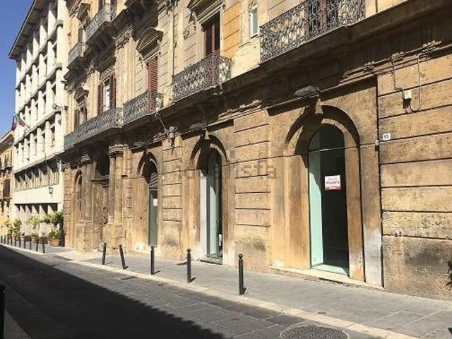 Locale Commerciale in affitto a Quartiere Provvidenza, Caltanissetta