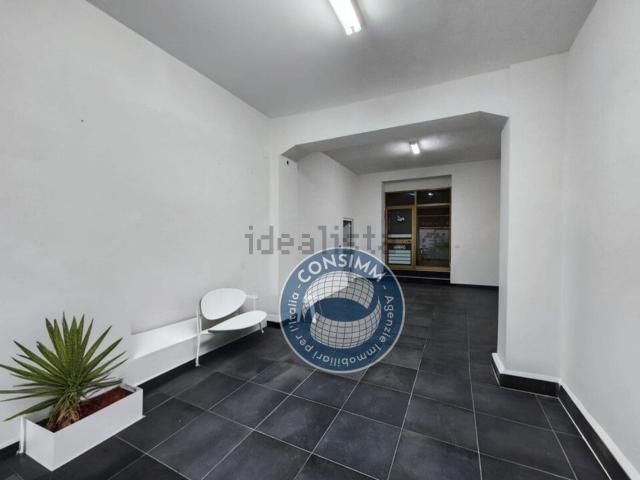 Locale Commerciale in affitto a Rione San Nicola, Calabria