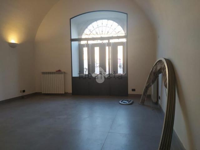 Locale Commerciale in affitto a Colle, Trescore Balneario