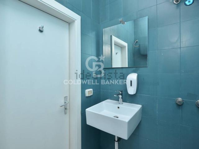 Locale Commerciale in affitto a Puglia, Lecce