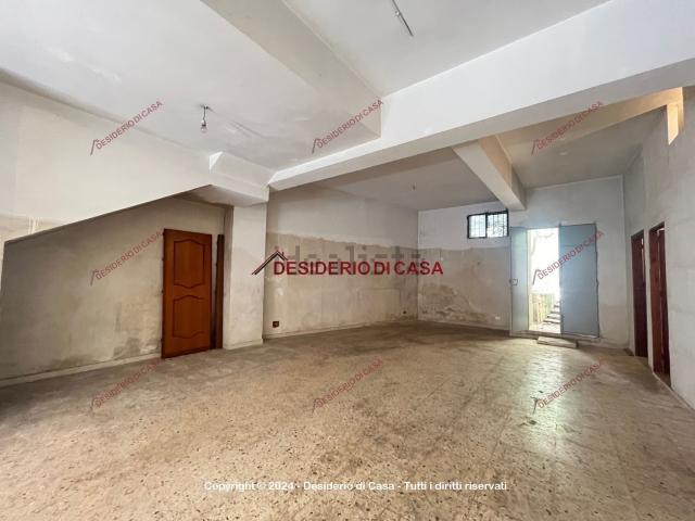 Locale Commerciale in affitto a Bagheria, Sicilia