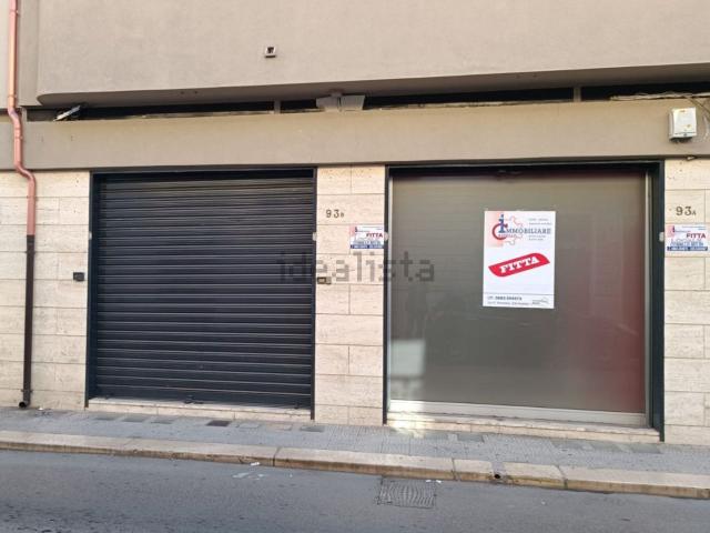 Locale Commerciale in affitto a Puglia, Barletta-andria-trani