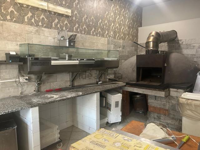 Locale Commerciale in affitto a Piano, Tremestieri Etneo