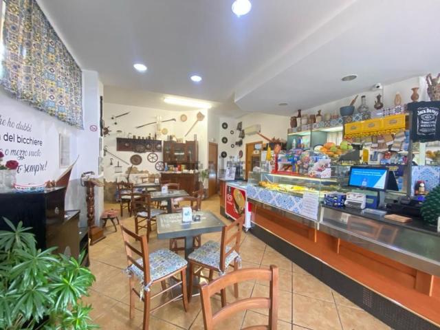 Locale Commerciale in affitto a Brolo, Sicilia