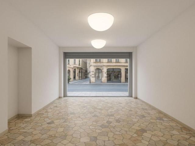 Locale Commerciale in affitto a Città Alta, Bergamo