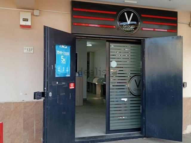 Locale Commerciale in affitto a Giugliano In Campania, Campania