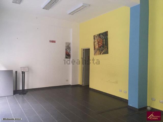 Locale Commerciale in affitto a Bagheria, Sicilia